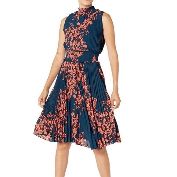 Nanette Lepore printed pleated sleeveless dress size 6 - Picture 12 of 13